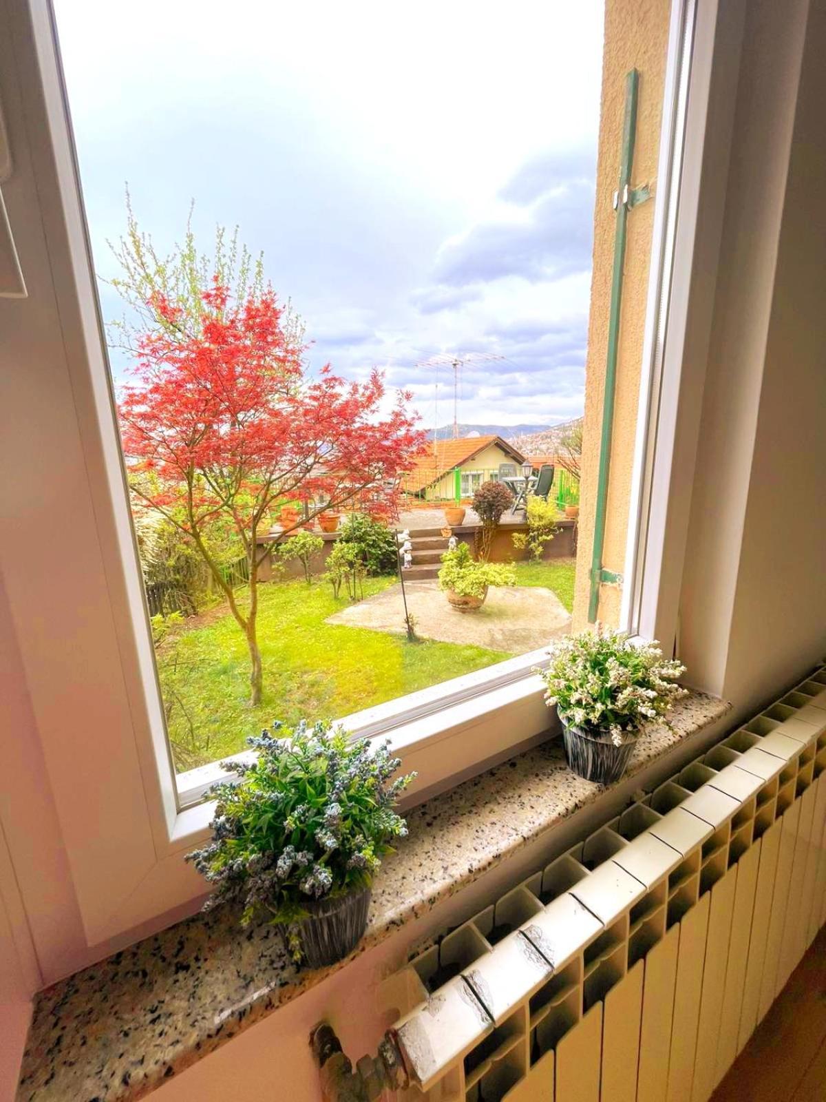 Apartmán Garden Free Parking SJJ Pokoj fotografie